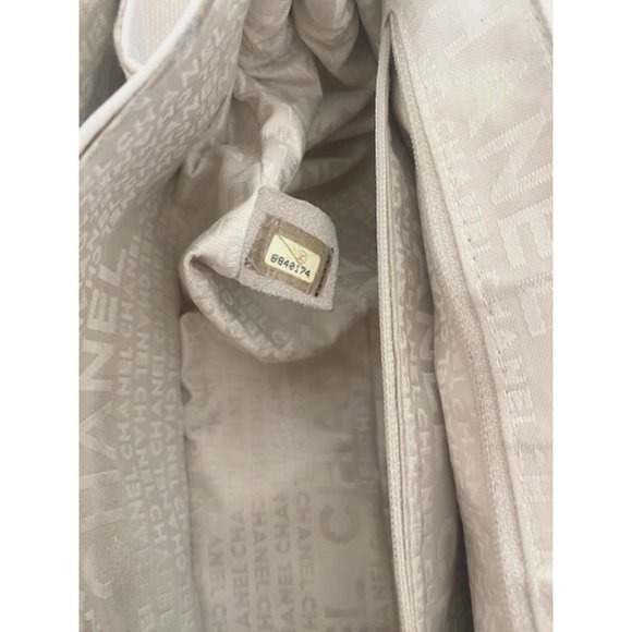 Chanel Classic Leather Accordion Flap Bag - Picture 10 of 12